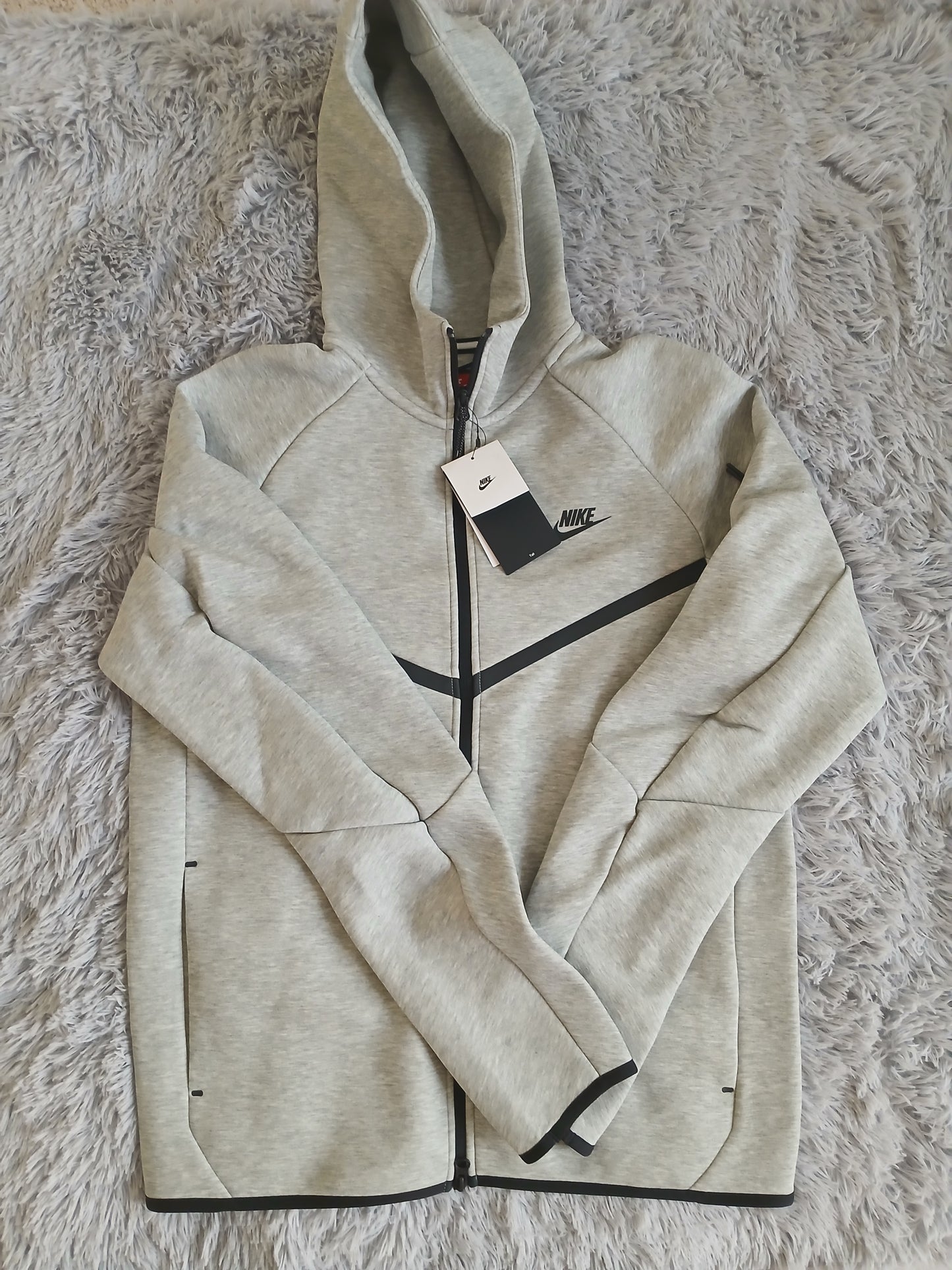 Nike Tech Fleece Men's Full-Zip Hoodie -Heather Grey/Black